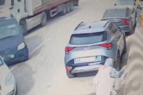 Pendik’te şoförünün direksiyon başında uyuduğu iddia edilen tır 5 araca birden çarptı