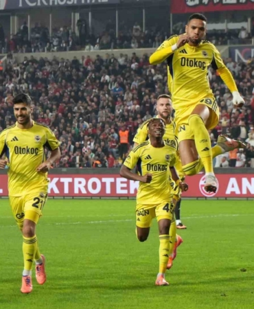 Fenerbahçe’de hedef; seriyi derbide sürdürmek