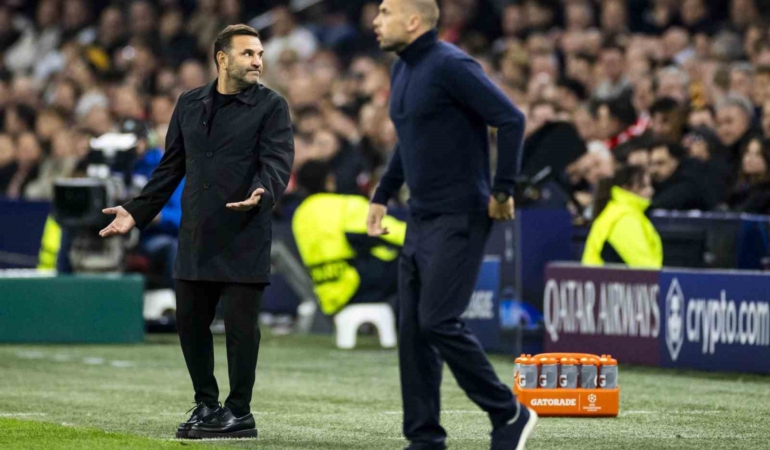 Ajax, John Heitinga’nın görevine son verdi