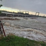 Ayvacık’ta aşırı yağış nedeniyle Tuzla Çayı taştı, tarım arazileri sular altında kaldı