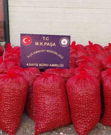 Mustafakemalpaşa’da hırsızlar 46 çuval ceviz ile yakalandı