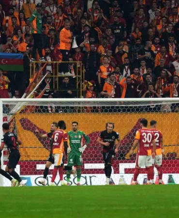 Trendyol Süper Lig: Galatasaray: 0 - Gençlerbirliği: 1 (İlk yarı)