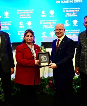 Bursa’da son 1 hafta 5 bin 284 kişi AK Parti kadrolarına katıldı