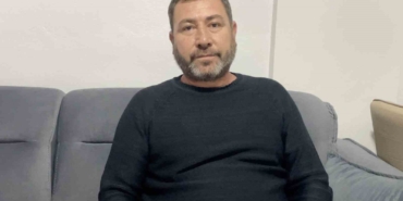 Mantar toplarken yılana bastı