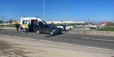 İpsala’da iki otomobil çarpıştı: 8 yaralı