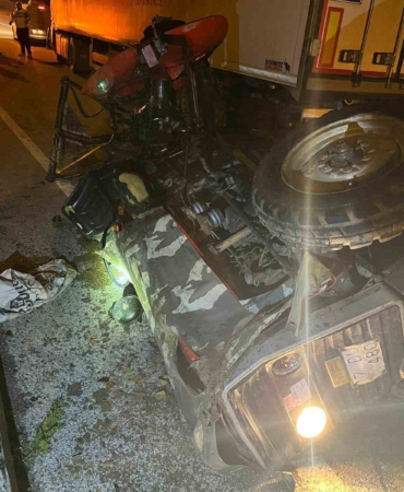 Tır ile traktörün çarpıştığı kazada karı koca hayatını kaybetti