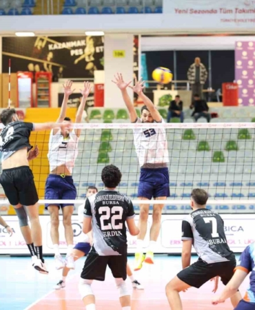 Osmangazi Belediyespor iyi mücadele ettiği karşılaşmayı 3-1 kaybetti