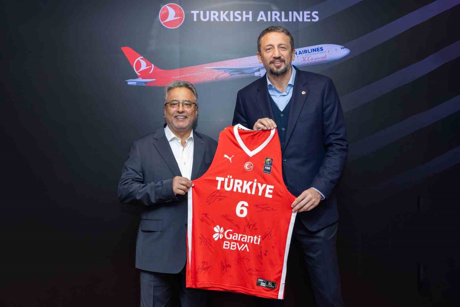 Ahmet Bolat: "A Milli Basketbol Takımımıza şampiyonluklarla dolu bir yolculuk diliyorum"