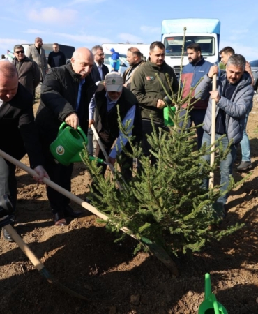 Arnavutköy’de Gazze için 10 bin fidan dikildi