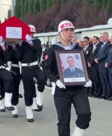 Sakaryalı şehit, Kocaeli Cengiz Topel Havalimanı’nda törenle karşılandı