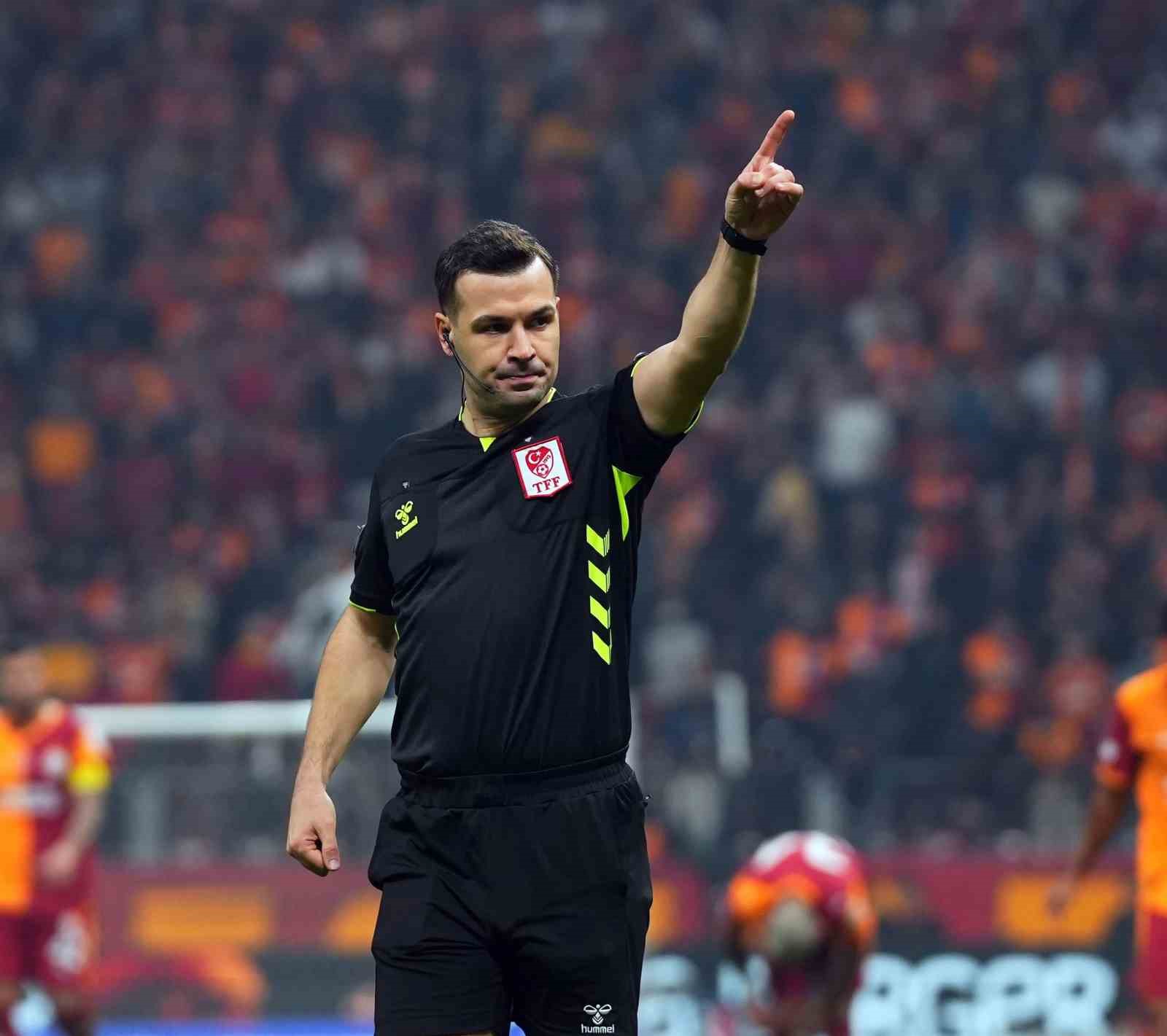 Trabzonspor’da Benjamin Bouchouari kırmızı kart gördü