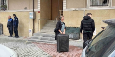 Arnavutköy’de istinat duvarı çöken binalarda tahliye işlemi başladı