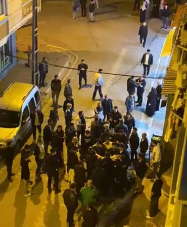 Esenyurt’ta düğün sonrası iki aile birbirine girdi