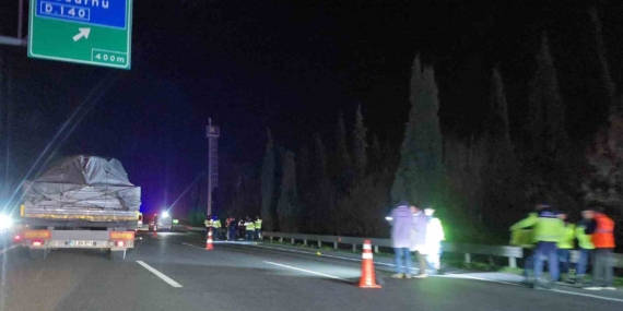 Anadolu Otoyolu’nda feci kaza: Otomobilin çarptığı yaya hayatını kaybetti