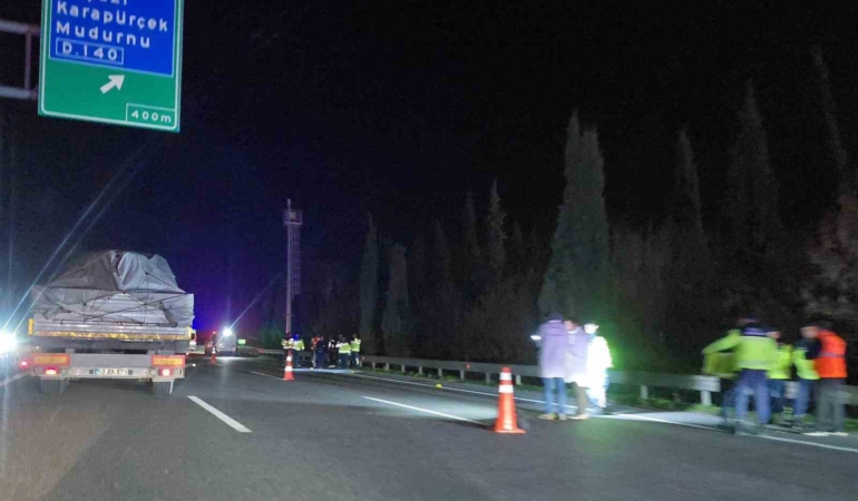 Anadolu Otoyolu’nda feci kaza: Otomobilin çarptığı yaya hayatını kaybetti