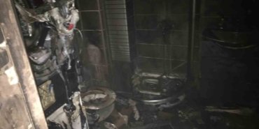 Bandırma’da, yangında evde uyuyan kadın ve 3 kedi kurtarıldı