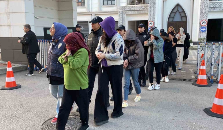 "Sahte bungalov" çetesine dev operasyon: 37 şüpheliden 14’ü tutuklandı