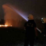 Yasak ve cezaya rağmen anız yakıyorlar