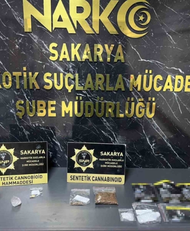 Sakarya polisinden 3 ilçede uyuşturucu operasyonu: 4 gözaltı