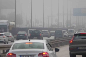 Kocaeli’de etkili olan sis sürücülere zor anlar yaşattı