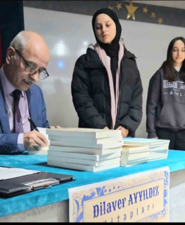 Balıkesirli öğretmen yazar Dilaver Ayyıldız’dan çocuklara şiir kitabı