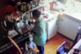 Beyoğlu’nda kafede kahve yerine bulaşık deterjanı içirilen kadın zehirlendi