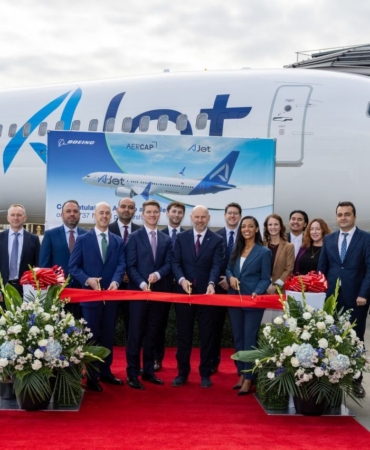 AJet filosuna 2 yeni uçak daha katıldı