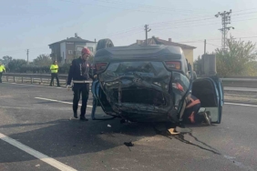 D-650’de otomobil takla attı: 2 yaralı