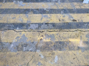 Ataşehir’de bina kolonlarında patlama paniği