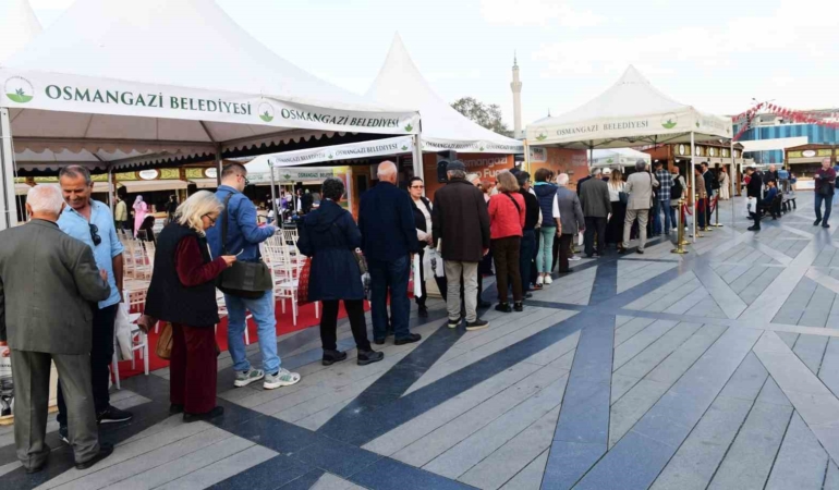 Osmangazi Kitap Fuarı 8’inci gününde de doldu taştı