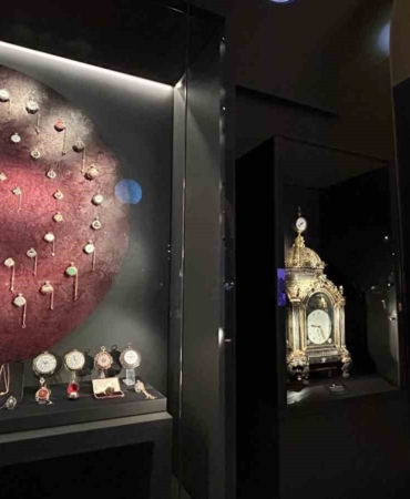 Topkapı Sarayı’nın dünyaca ünlü saat koleksiyonunun kapıları vatandaşların ziyaretine açıldı