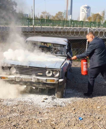 Bursa’da otobüs şoförlerine yangın söndürme eğitimi