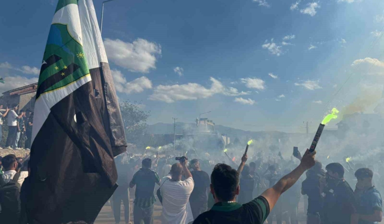 Kocaelispor’dan kombinelilere kazan-kazan çağrısı: "Gelmeyecekseniz bu maç biletinizi kulübe devredin"