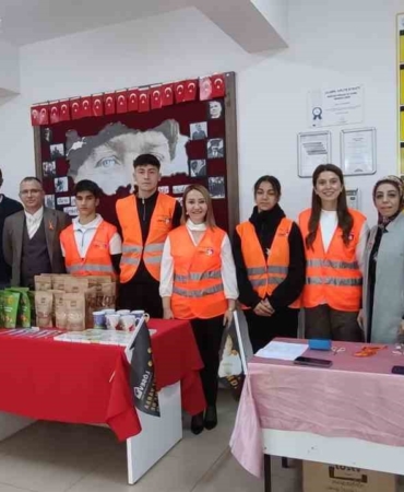 Başkan Tekin çocuklarla bir araya geldi