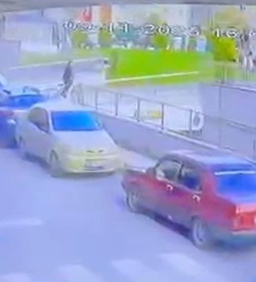 Arnavutköy’de 13 yaşındaki çocuk, parkta bıçaklandı