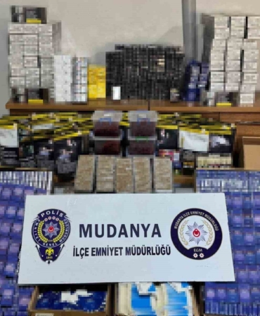 Mudanya’da yüklü miktarda kaçak tütün ürünleri ele geçirildi