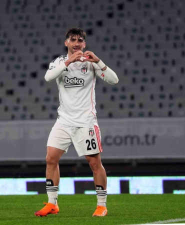 Jota Silva ilk kez 11’de başladığı maçta golünü attı