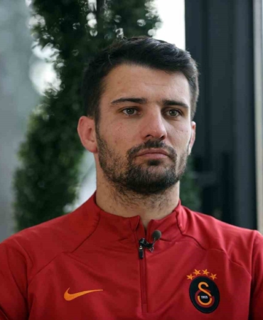 Leo Dubois futbolu bıraktı