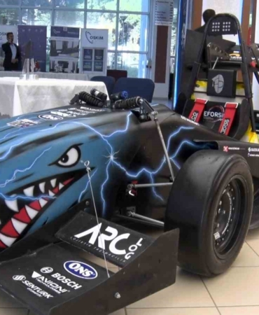 Uludağ Racing’ten büyük hedef: "Türkiye’nin en hızlı elektrikli yarış aracını üreteceğiz"