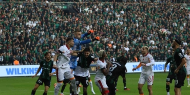 Trendyol Süper Lig: Kocaelispor: 0 - Galatasaray: 0 (Maç devam ediyor)