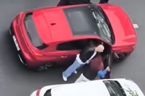 Yol verme tartışmasında kadınlar kavga etti