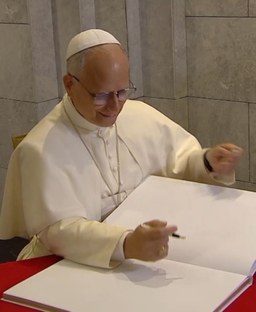 Papa 14. Leo, Yeşilköy’deki Mor Efrem Süryani Ortodoks Kilisesindeki toplantıya katıldı