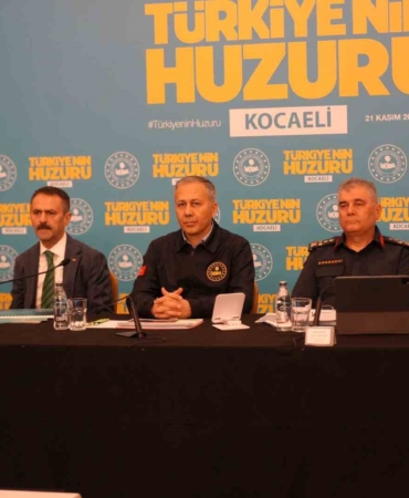 Bakan Yerlikaya: "Tek hedefimiz 688 bin arkadaşımızla aziz milletimizin huzur ve güvenliği"