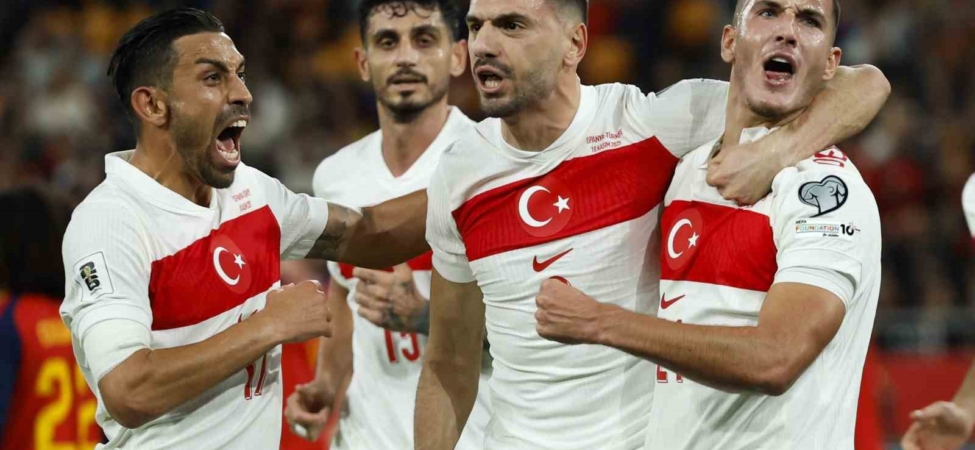A Milli Futbol Takımı, FIFA sıralamasında bir basamak yükseldi