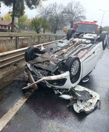 Bilecik’te takla atan aracın sürücüsü hafif yaralandı