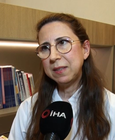 Enfeksiyon vakalarında hareketlilik yaşanırken uzmanlar uyardı: "Lütfen hastane dışında damardan takviye kullanmayalım"