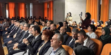 Usta edebiyatçı Şair Sezai Karakoç vefatının 4’üncü yıl dönümünde "Dirilişin Işığı" hat sergisiyle anıldı