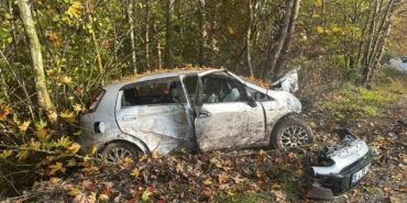 Bursa’da 50 metre arayla iki kaza: Aynı aileden 3 kişi yaralandı