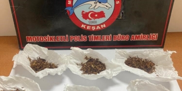 Keşan’da polis uyuşturucuya bulanmış tütün ele geçirdi