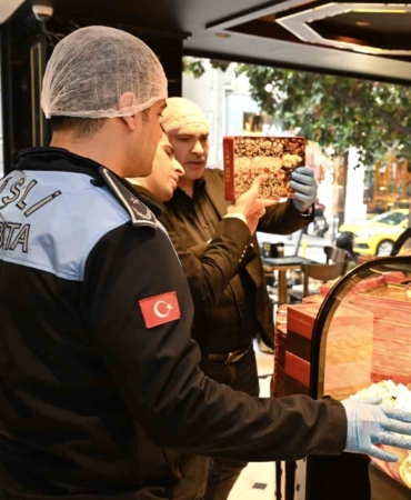Şişli Belediyesi ekiplerinin gıda denetimi tüm hızıyla sürüyor